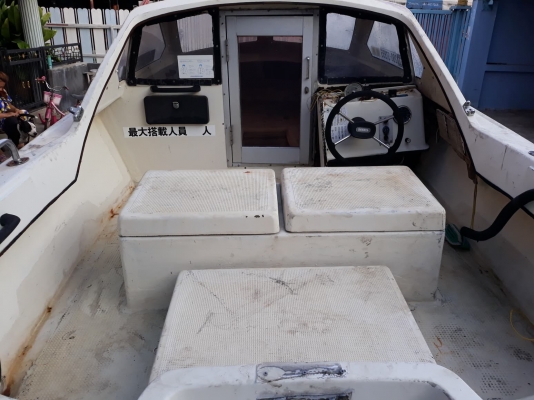 เรือตกปลาYAMAHA SR17  ((เรือเปล่าๆไม่มีเครื่องยนต์))