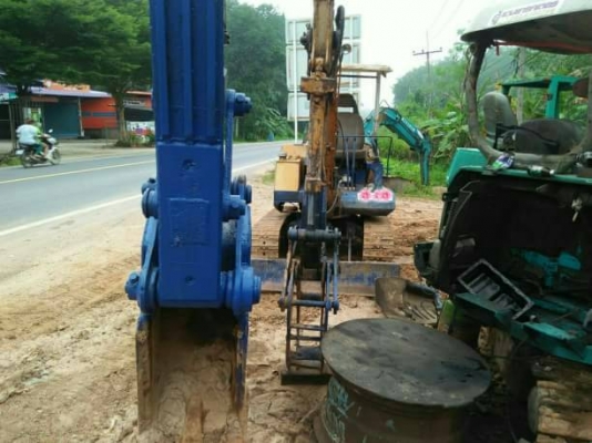 ขายโคมัสสุPC30-3หัวคีปพร้อมบุ้งกี๋ราคา 135,000