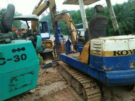 ขายโคมัสสุPC30-3หัวคีปพร้อมบุ้งกี๋ราคา 135,000