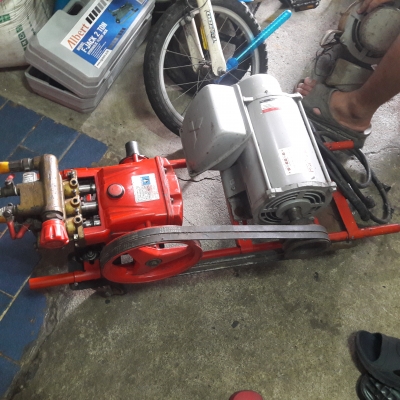 ขาย !! ปั้มฉีดยาพร้อมมอเตอร์.มิตซู.ขนาด2แรง220v.พร้อมใช้ ขาย !! ปั้มฉีดยาพร้อมมอเตอร์.มิตซู.ขนาด2แรง220v.พร้อมใช้