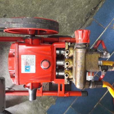 ขาย !! ปั้มฉีดยาพร้อมมอเตอร์.มิตซู.ขนาด2แรง220v.พร้อมใช้ ขาย !! ปั้มฉีดยาพร้อมมอเตอร์.มิตซู.ขนาด2แรง220v.พร้อมใช้