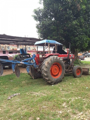 ขายรถไถแม๊ดชี่ 185 จ.น่าน ขายรถไถแม๊ดชี่ 185 จ.น่าน