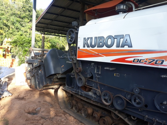 ขายรถเกี่ยวDC-70เล่มทะเบียนพร้อมโอนปี56 เครือ่งเดิมๆเกียเดิมๆรถสวยพร้อม ลุยงาน ขายรถเกี่ยวDC-70เล่มทะเบียนพร้อมโอนปี56 เครือ่งเดิมๆเกียเดิมๆรถสวยพร้อม ลุยงาน