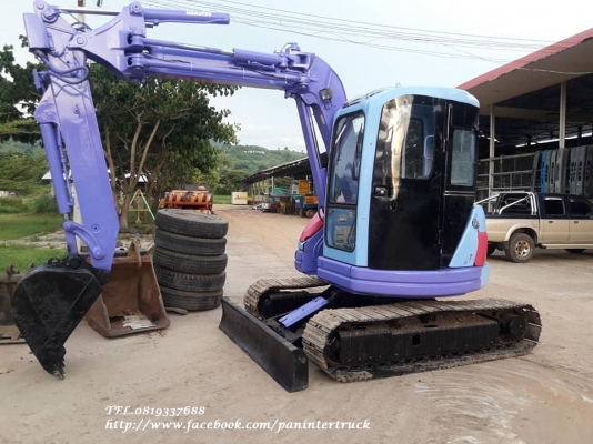 FROM JAPANรถขุดKOMATSU PC50UU-2E /มีเก๋ง/คอนโทรลน้ำมัน/ ปั๊มนิ้ว/พร้อมใช้งาน ราคาเพียง 580,000 บาท