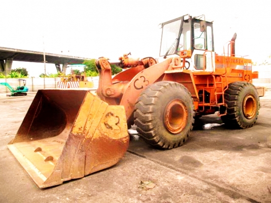 HITACHI LX200 240 hp (179 kw) เทียบเท่ากับ KOMATSU WA430-6 สภาพสวยพร้อมใช้ โทร 084-5424150