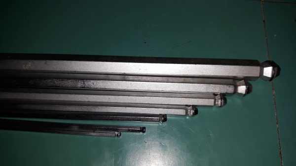 ขายหกเหลี่ยมชุดเบอร์มิลWIHA MADE IN GERMANY. มือสองเยอรมันขาดเบอร์5ไม่มีมา
