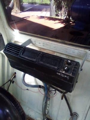 รถแบคโฮ ยี่ห้อ ฮิตาชิEX60..1 คอนโทนน้ำมันนี้แหละตัวอึดเก่าญีปุ่นระยะใช้งานปีกว่าๆ  เอกสารอินวอยซ์