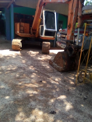 รถแบคโฮ ยี่ห้อ ฮิตาชิEX60..1 คอนโทนน้ำมันนี้แหละตัวอึดเก่าญีปุ่นระยะใช้งานปีกว่าๆ  เอกสารอินวอยซ์