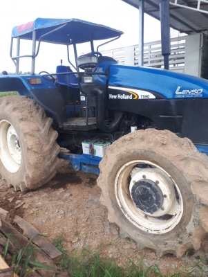 ขายรถไถ นิวฮอนแลน ts90 สีสวย รถสวยพร้อมใช้งาน พร้อมหาง7 ขายรถไถ นิวฮอนแลน ts90 สีสวย รถสวยพร้อมใช้งาน พร้อมหาง7