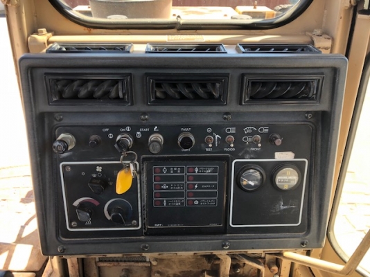 ขายรถแทรกเตอร์เก่านอก D4H สนใจโทร 061-4194021 คุณภู