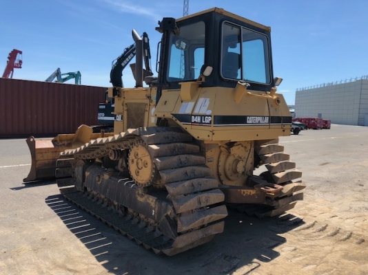 ขายรถแทรกเตอร์เก่านอก D4H สนใจโทร 061-4194021 คุณภู