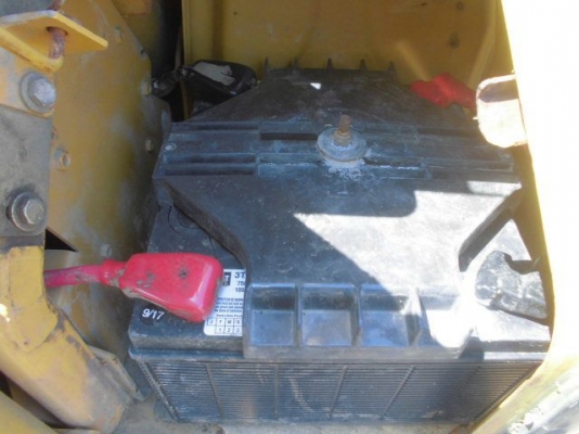 ขายแทรกเตอร์เก่านอก D5N สนใจโทร 061-4194201  คุณภู