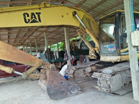 ขายรถขุด Cat320..รถใช้งานปกติ แค่จอดไว้ ขายรถขุด Cat320..รถใช้งานปกติ แค่จอดไว้