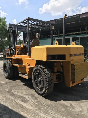 ให้เช่ารถยกราคาเริ่มต้น 9,500บาท ต่อวัน ให้เช่ารถยกราคาเริ่มต้น 9,500บาท ต่อวัน