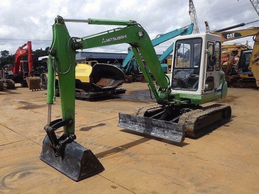 ขาย รถแม็คโคร MITTSUBISHI MM45B พร้อมใช้งาน นำเข้าเองจากประเทศญี่ปุ่น ติดต่อ 063-9316985 ID LINE : 0639316985 ครับ