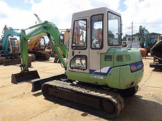 ขาย รถแม็คโคร MITTSUBISHI MM45B พร้อมใช้งาน นำเข้าเองจากประเทศญี่ปุ่น ติดต่อ 063-9316985 ID LINE : 0639316985 ครับ