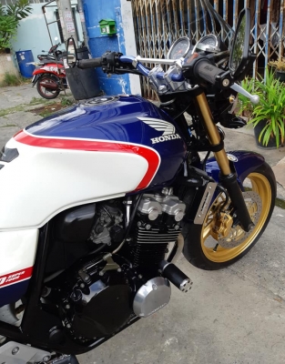 ขาย cb 400 vtec 2 ปี 2003 ทะเบียนแท้โอนขนส่ง