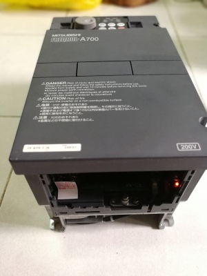 อินเวอร์เตอร์ปรับรอบมอเตอร์ 3แรง ไฟเข้า220v1เฟส ออก220v3เฟส อินเวอร์เตอร์ปรับรอบมอเตอร์ 3แรง ไฟเข้า220v1เฟส ออก220v3เฟส