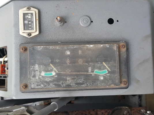 รถแบคโฮ KOBELCO SK027 รถเก่านอกนำเข้า ยังไม่เคยใช้งานในไทย เทียบเท่า PC30 มีไลน์หัวกระแทก เครื่องดี ปั๊มดี รถสภาพดี พร้อมใช้งาน (ต้องการติดแอร์เพิ่ม 12,000) มีเอกสารใบอินวอยซ์ มี VDO การทำงานให้ชม