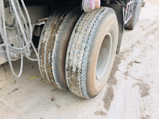 ลูกพ่วงเหล็กไม่ดัมพ์ ปี 50 ปี 51 มี 4 ลูก สามเพลาแท้ ยาว 6.80 เมตร/3 ลูก - 7 เมตร/1 ลูก ทะเบียนพร้อม