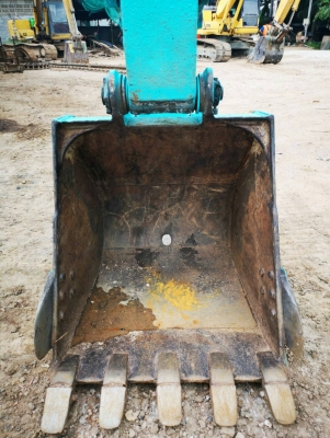 ขายรถแบคโฮ KOBELCO SK200-6 YN10 เอกสารเล่ม ราคา 1400000