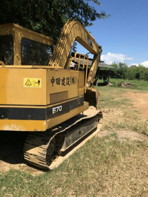 ขายรถแบคโฮ CAT E70 รถเก่านอก เอกสารอินวอย ราคา 380000