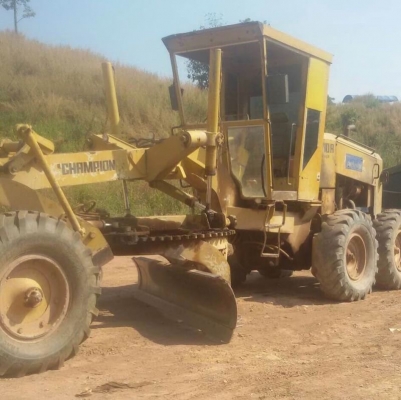 ขาย 530,000 รถเกรด CHAMPION 710A เครื่องดี  เกียร์แรง ระบบไฮโดรลิกพร้อมใช้ เอกสารเล่มทะเบียน  รถอยู่ พะเยา โทร 0610710295  สนใจ รายการสินค้า อื่นๆ ที่ เว็ปไชค์ Truck2Hand https://www.truck2hand.com/index.php?actions=content/search&amp;member_id=136193  Fa