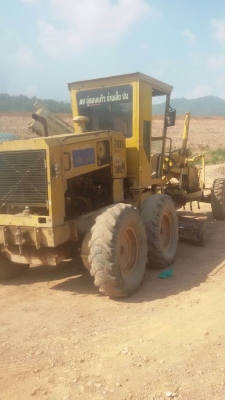 ขาย 530,000 รถเกรด CHAMPION 710A เครื่องดี  เกียร์แรง ระบบไฮโดรลิกพร้อมใช้ เอกสารเล่มทะเบียน  รถอยู่ พะเยา โทร 0610710295  สนใจ รายการสินค้า อื่นๆ ที่ เว็ปไชค์ Truck2Hand https://www.truck2hand.com/index.php?actions=content/search&amp;member_id=136193  Fa