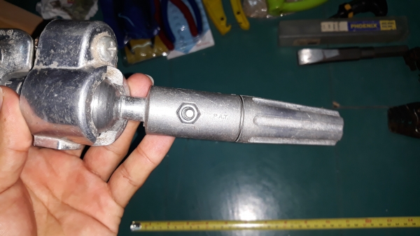 ขายตัวจับชิ้นงาน ALUMINUM ยึดขอบโต๊ะ MADE IN JAPAN. ขายตัวจับชิ้นงาน ALUMINUM ยึดขอบโต๊ะ MADE IN JAPAN.