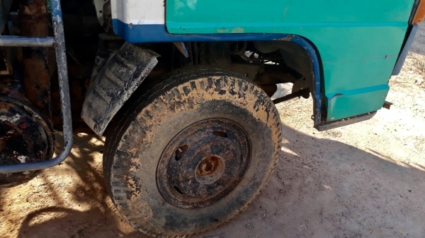 ISUZU KS 22 - 115 HP 4BD1 หกล้อดั๊มพ์ เอกสารทะเบียนชุดโอนครบ หัวเก๋งอย่างสวยภายในคอนโซลสวยครบ พวงมาล