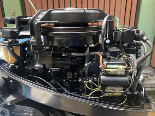 Seapro 15 hp พร้อมถังน้ำมันและท่อนเกียร