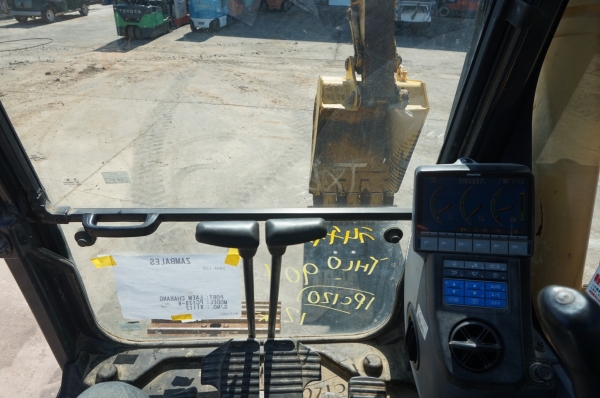 ขายแบคโฮ KOMATSU PC120-8 (มีลายแย๊ก) นำเข้าจากญี่ปุ่น สภาพดี