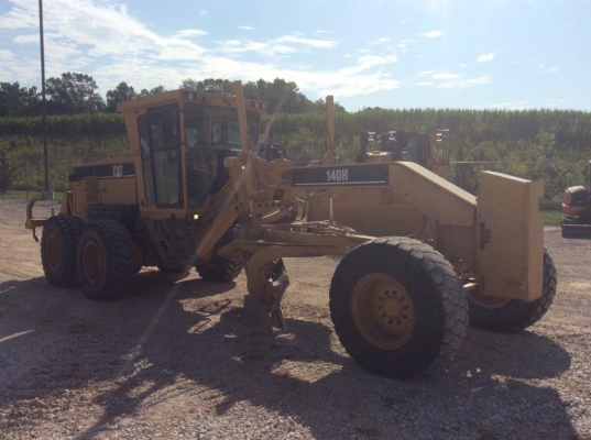 ขายรถเกรดเก่านอกครับ 140 AMP สนใจโทร 061-4194021 คุณภู