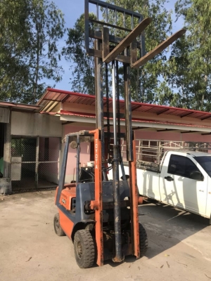 โฟล์คลิฟท์ TOYOTA