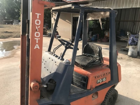 โฟล์คลิฟท์ TOYOTA