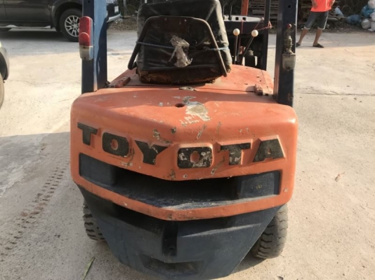 โฟล์คลิฟท์ TOYOTA