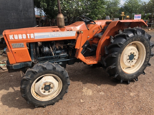 ขาย L4202DT 42แรง 2เพลา พวงมาลัยเพาเวอร์ เครื่องดีระบบดี ยางดี