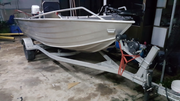 ขายเรืออลู14.6ftเครื่อง60hp.พร้อมเทเลอร์ชุบกาวาไนท์.อุปกรณ์ครบราคาถูกๆ