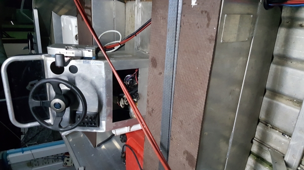 ขายเรืออลู14.6ftเครื่อง60hp.พร้อมเทเลอร์ชุบกาวาไนท์.อุปกรณ์ครบราคาถูกๆ