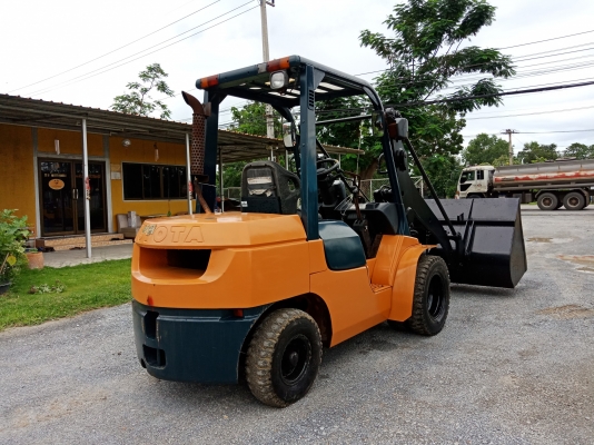 รถญี่ปุ่นเกรดA ขายถูก TOYOTA SD15 รุ่น7 แขนยาวแท้ นำเข้าจากญี่ปุ่น โทร.090-986-2521 อ๊อบ