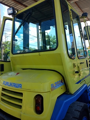 รถญี่ปุ่นเกรดA ขายถูก FURUKAWA FL302-3 ตัก 0.7คิว นำเข้าจากญี่ปุ่น โทร.090-986-2521 อ๊อบ