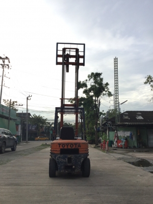 อาร์ ซี เอช  โฟรคลิฟท์  ขาย โตโยต้า รุ่น 5 เบนซิล 2.5 ตัน
