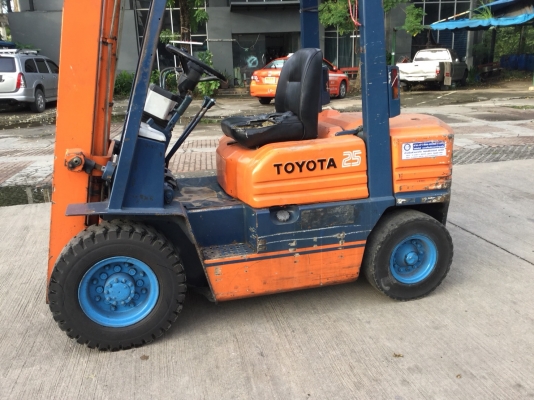 อาร์ ซี เอช  โฟรคลิฟท์  ขาย โตโยต้า รุ่น 5 เบนซิล 2.5 ตัน