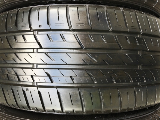 ยาง FALKEN 245-45-20 ปี 16 ดอกยางเต็มๆทุกเส้น มีตุ่มลาง