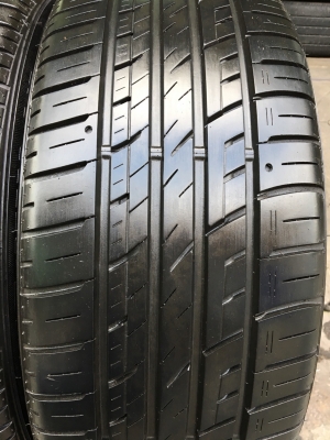 ยาง FALKEN 245-45-20 ปี 16 ดอกยางเต็มๆทุกเส้น มีตุ่มลาง
