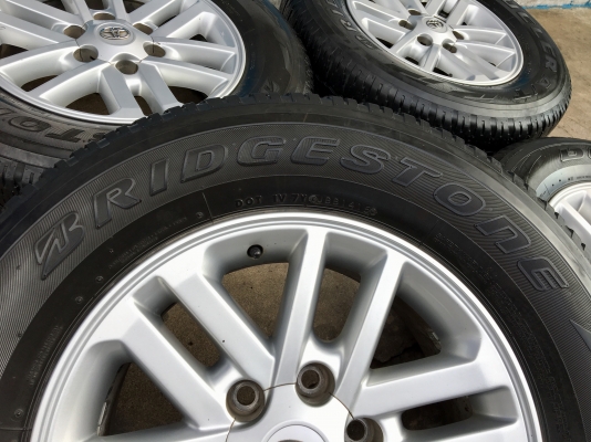 ล้อแม็ก Toyota Fortuner BMC ขอบ 17 พร้อมยาง 265-65-17 Bridgestone ปี 15 แม็กเดิม สภาพดี