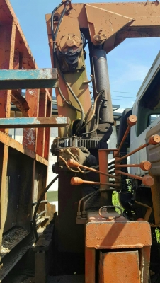 มี VDO ให้ชม.เหมา 2 รายการ ISUZU ROCKY 240 ติดเครน 3 ตันกับ KOMATSU PC100-3 ราคา 610000