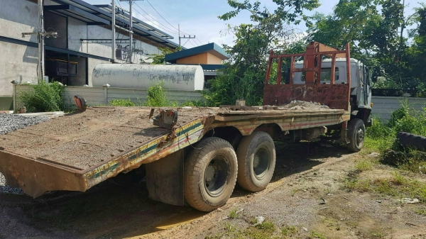 มี VDO ให้ชม.เหมา 2 รายการ ISUZU ROCKY 240 ติดเครน 3 ตันกับ KOMATSU PC100-3 ราคา 610000