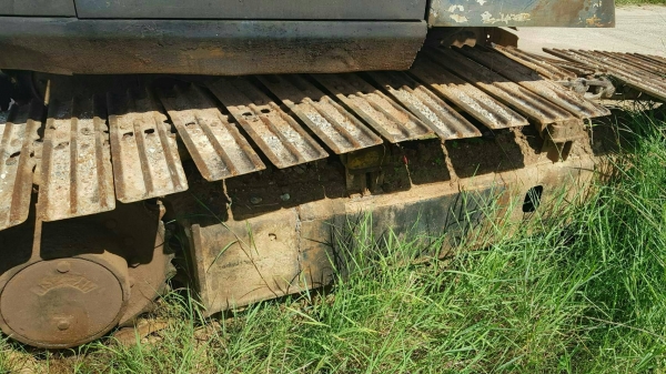 มี VDO ให้ชม.เหมา 2 รายการ ISUZU ROCKY 240 ติดเครน 3 ตันกับ KOMATSU PC100-3 ราคา 610000