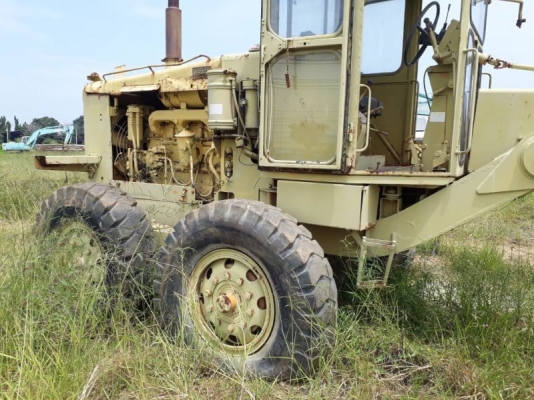 รถเกรดKOMATSU GD600R